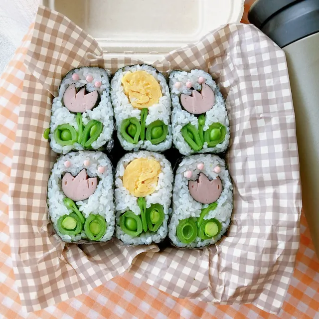 Snapdishの料理・レシピ写真:おにぎらずでお花見｜🌸春のお花見はお弁当から🌸