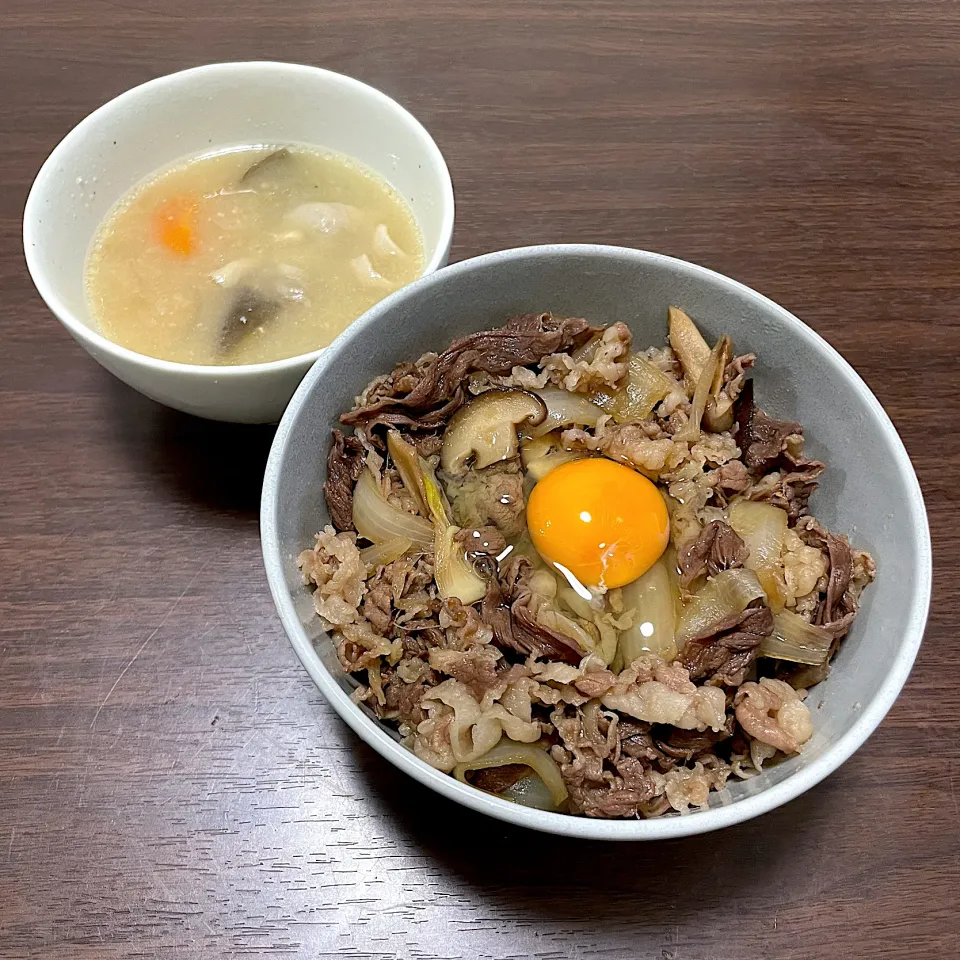 牛丼と豚汁セット|dashi menjiroさん