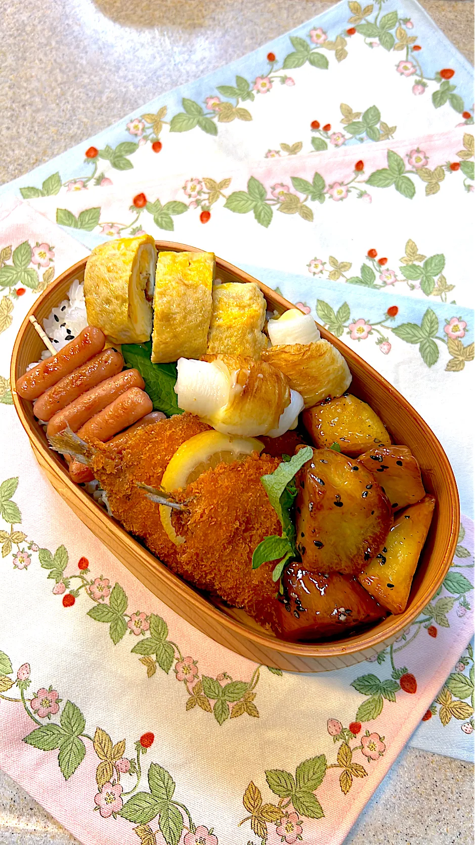 Snapdishの料理写真:👦🏻夜勤お弁当🍱|ひだまりさん