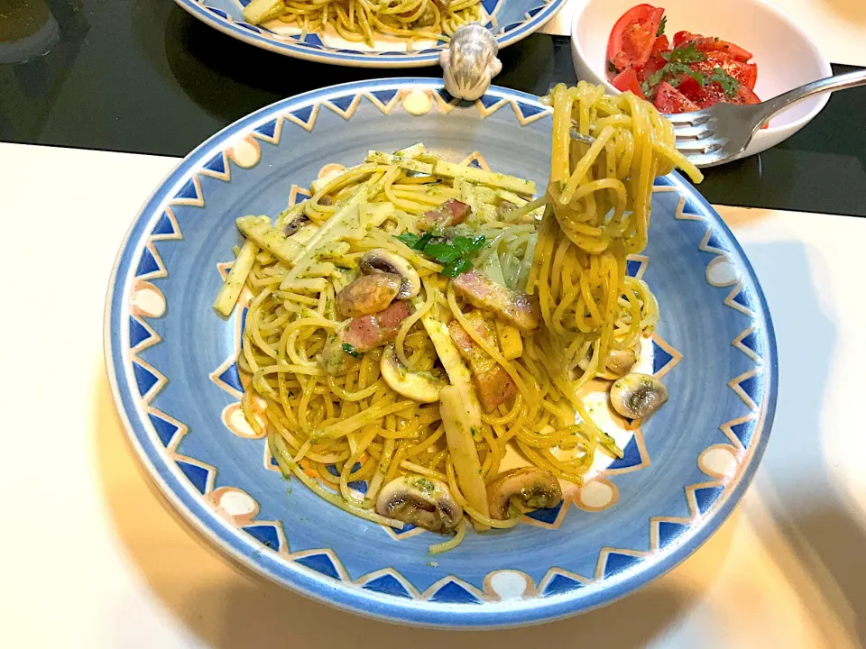 タケノコ月間
絡めたチーズたっぷりタケノコジェノベーゼパスタ
#自家製ジェノベーゼ
#タケノコ月間
#お家でパスタ|Takeshi  Nagakiさん