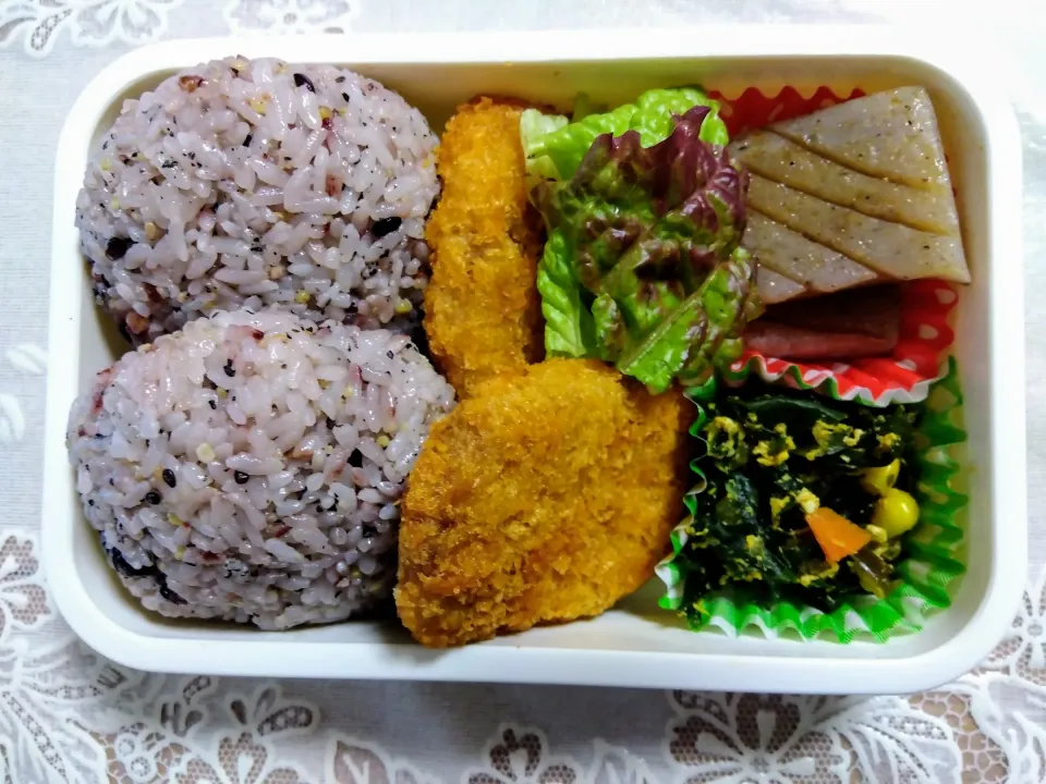 残りとあるもので自分の昼弁当|m.rafuさん