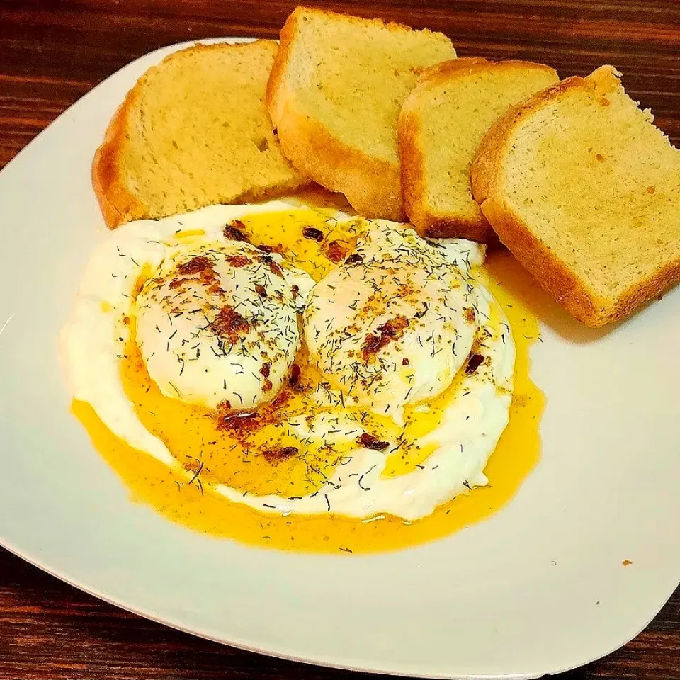 Turkish Eggs|Tam Tamさん