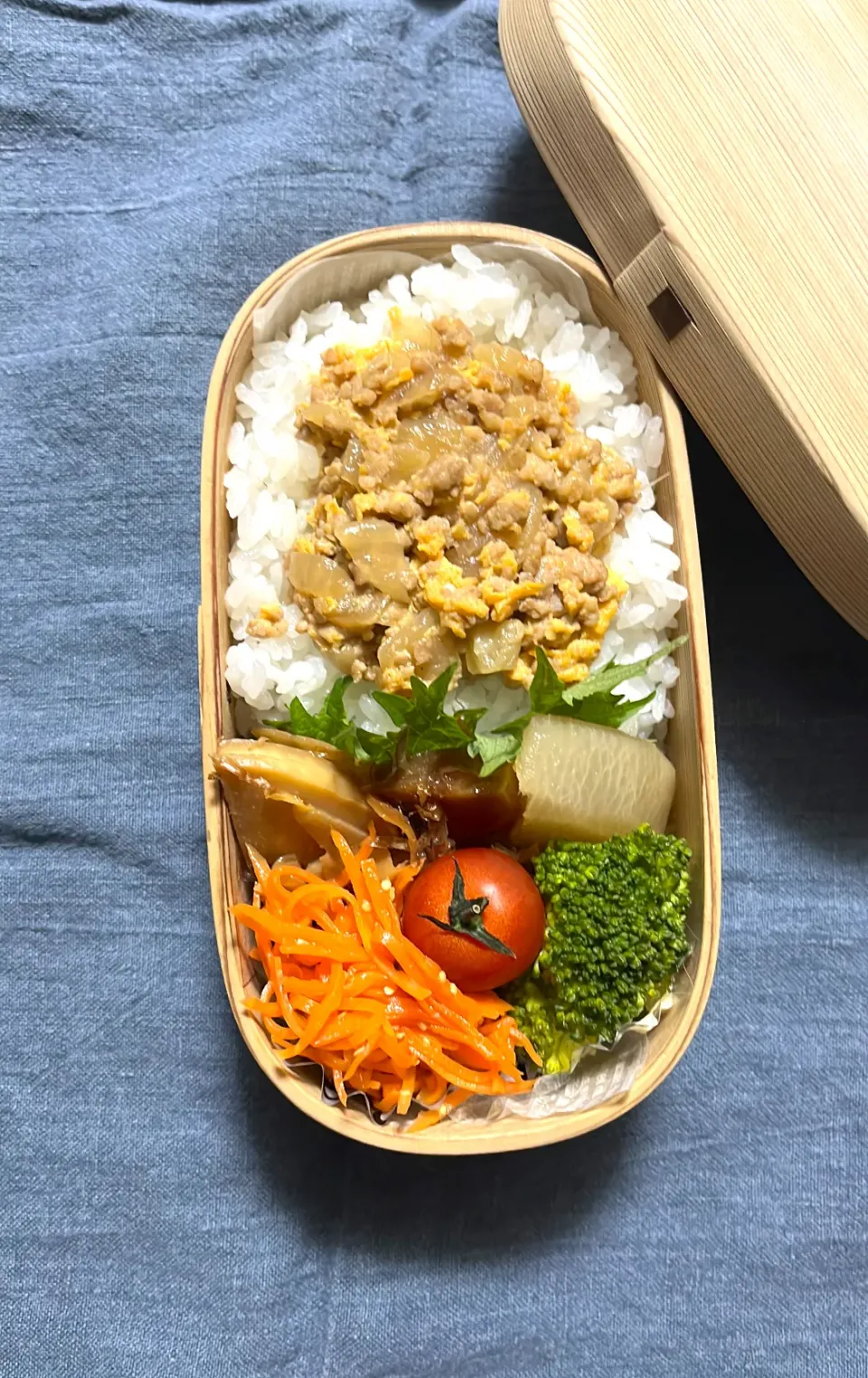 お弁当🍱|mana shiosatoさん