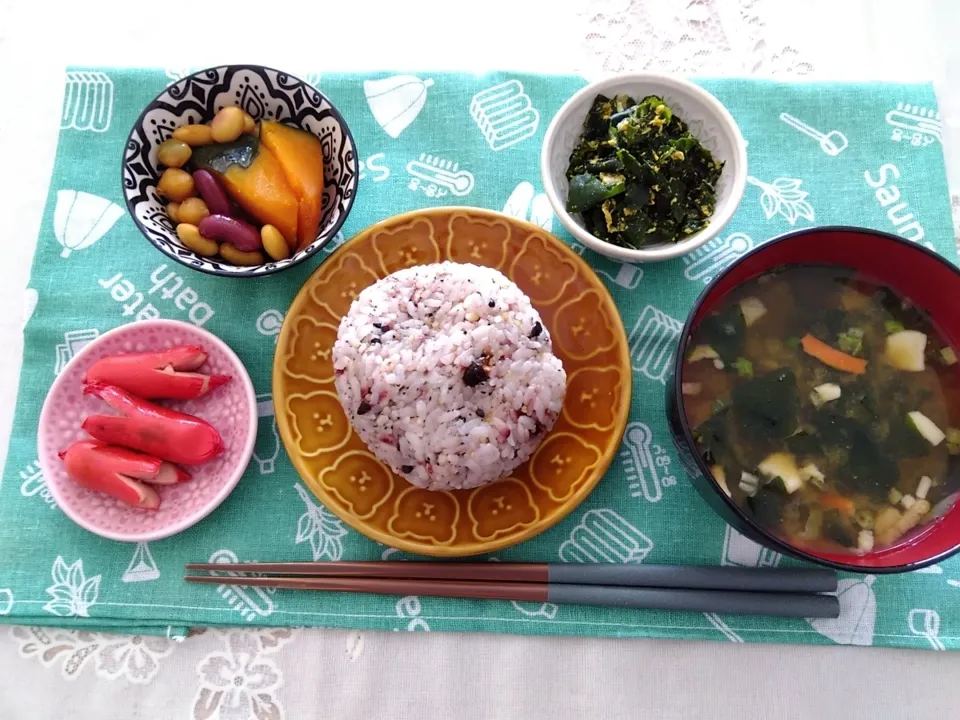 息子の昼ごはんセリアの小鉢でしてみました🤗|m.rafuさん