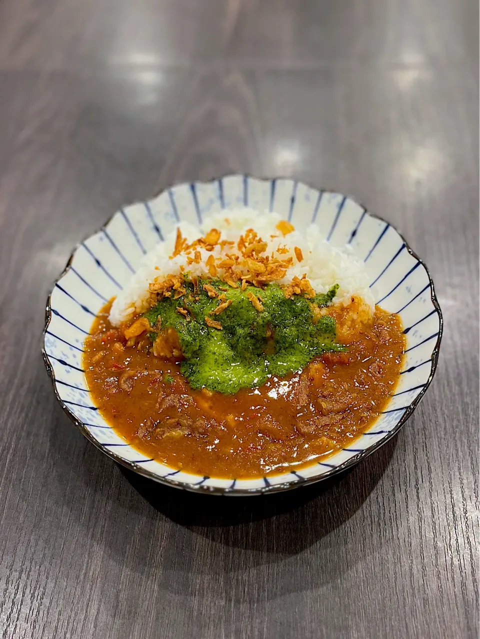 Snapdishの料理写真:バターチキンカレー 春菊クリームソースがけ|deekay71さん