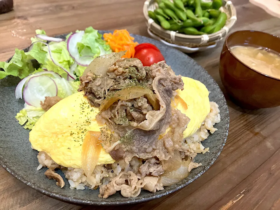 牛丼の具オムライス|あおあおさん