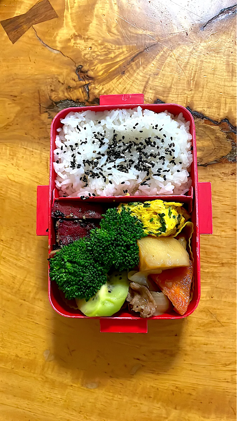 肉じゃが弁当|ももちゃんのママさん