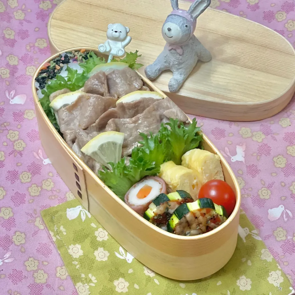 豚肩ロース薄切りの生姜焼き☘️の💙ちゃんお弁当　4/24水|sweet homeさん