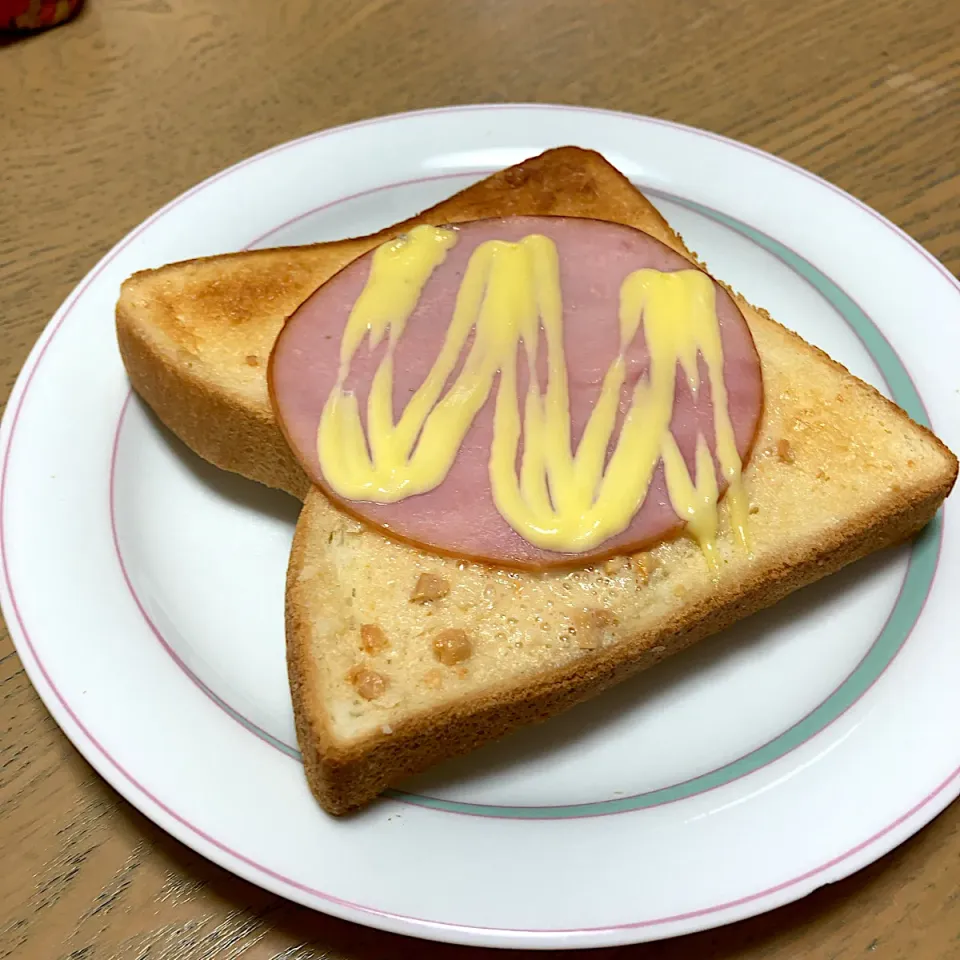 Snapdishの料理写真:ザクザク粒ピーナッツ&ロースハム|Kojiさん