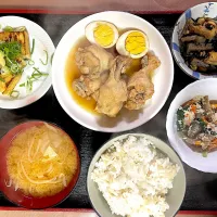 鶏のさっぱり煮　ほうれん草の白和え　焼き薄揚げ　ひじき　味噌汁|チャコぴーさん