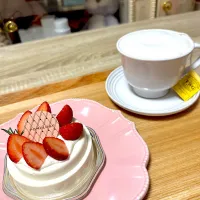 Snapdishの料理写真:POMOLOGYショートケーキ|Hiromi Nishiwakiさん