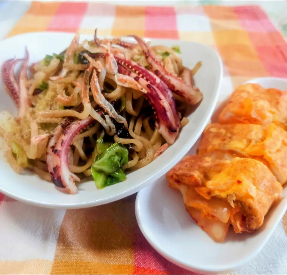 桶底ソースのイカ焼きそば
超キムチーだし巻き|マギーさん