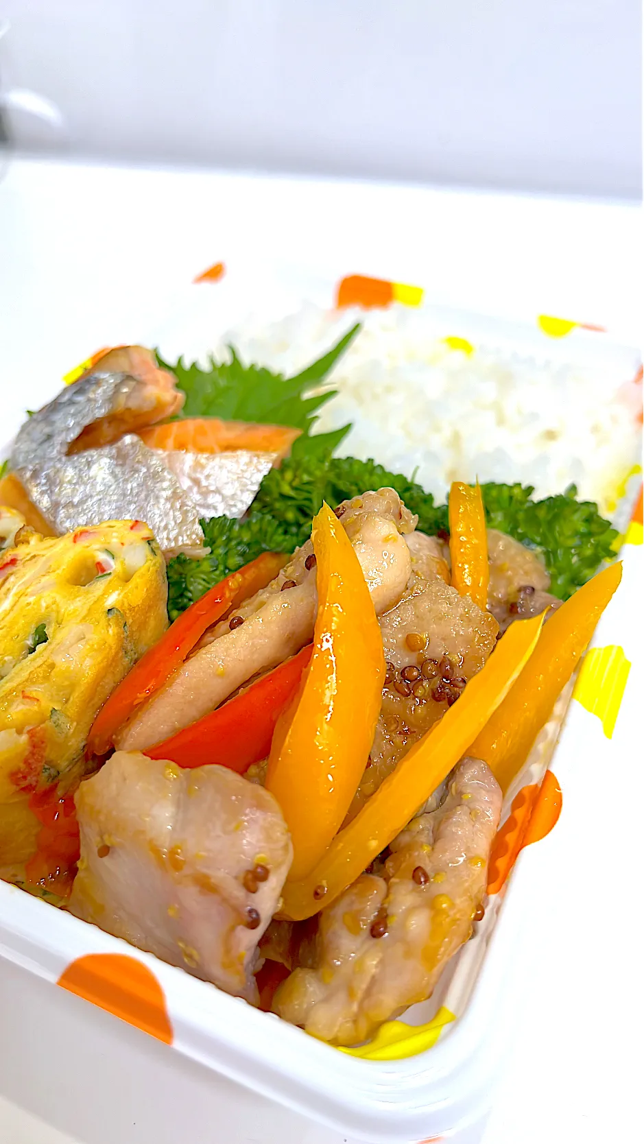 鶏のマスタード焼き弁当🍱|mirrorさん