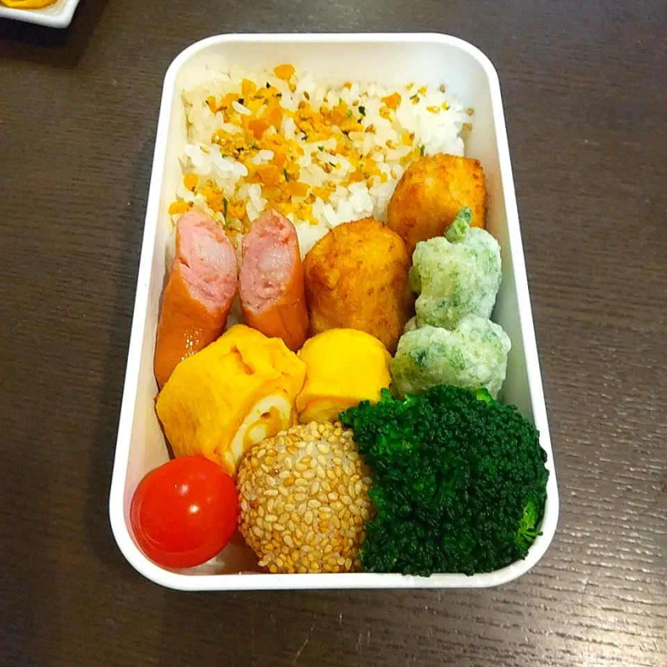 Snapdishの料理写真:コーン揚げ弁当🍱|Rieさん