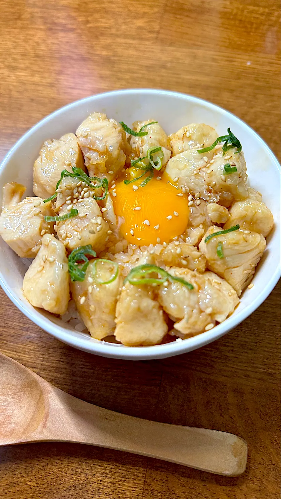 Snapdishの料理写真:ささみユッケ丼！|しちゃむさん