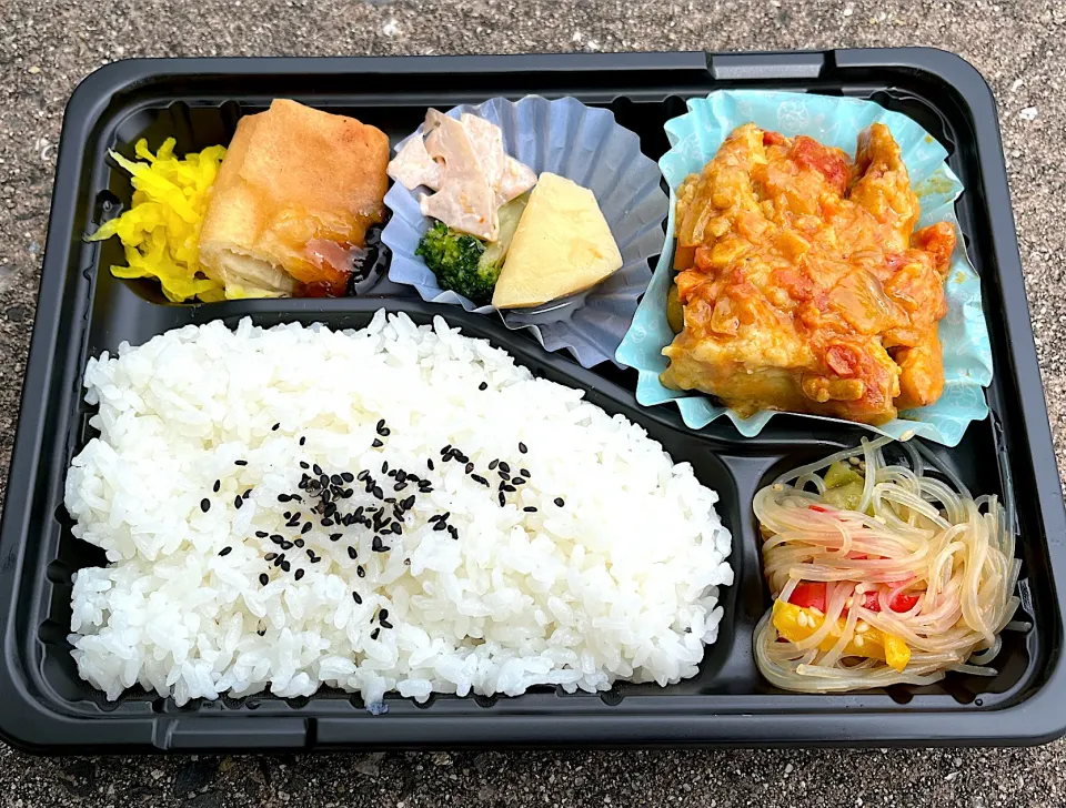 岡山・倉敷『三八弁当（サワベン）』のチキンのスパイス煮弁当|Kouji  Kobayashiさん