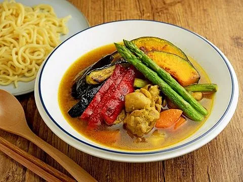 鶏肉と野菜のスープカレーつけ麺|ヤマサ醤油公式アカウントさん