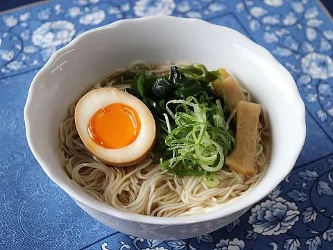 Snapdishの料理写真:ラーメン風そうめん　王道鶏がら煮干つゆ醤油|ヤマサ醤油公式アカウントさん