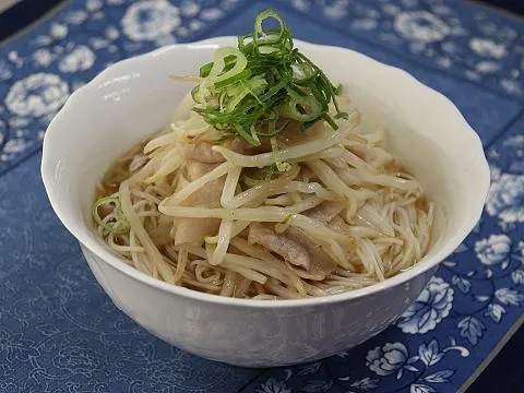 ラーメン風そうめん　豚もやしの鶏がら煮干|ヤマサ醤油公式アカウントさん