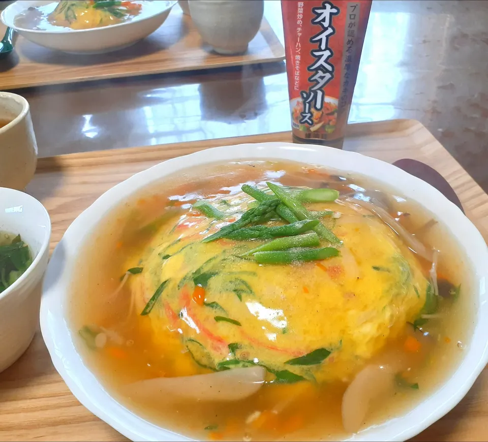 Snapdishの料理写真:昨夜の餡掛け使いの～

天津飯🎶|びせんさん