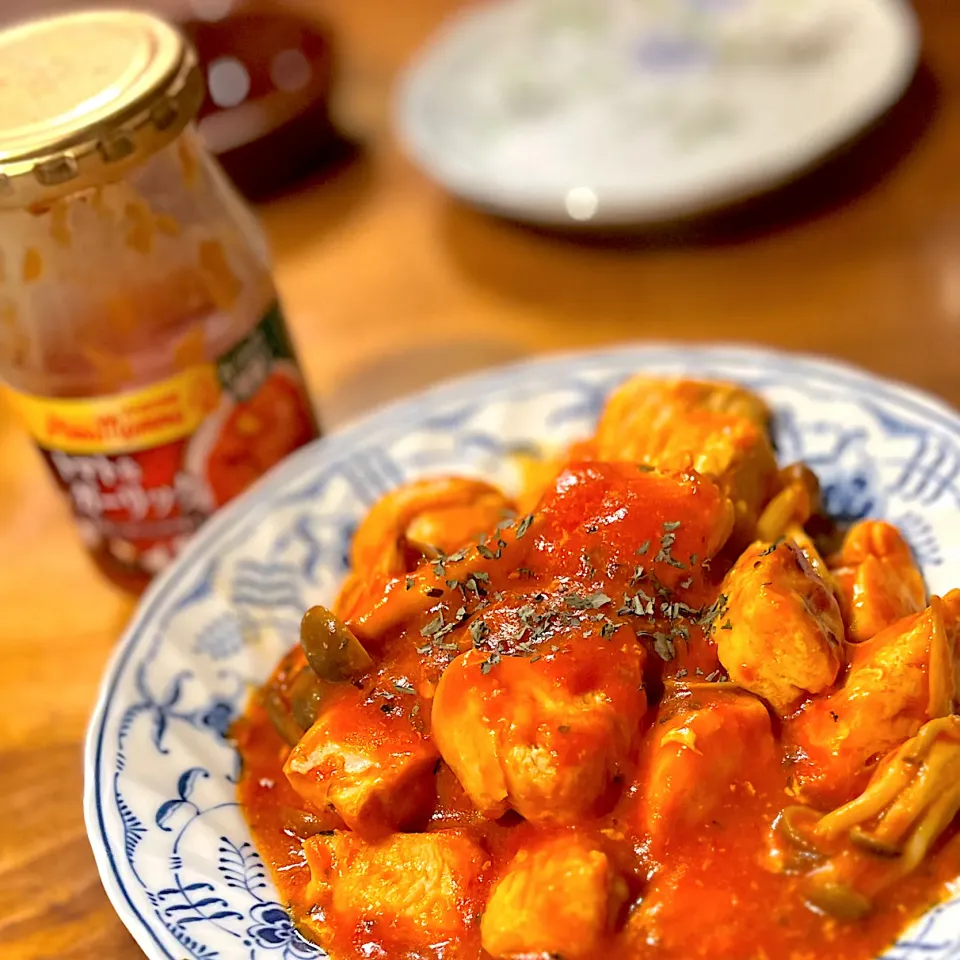 Snapdishの料理写真:鶏肉ときのこのトマト煮🇮🇹Pollo alla Cacciatora|アッコちゃん✨さん