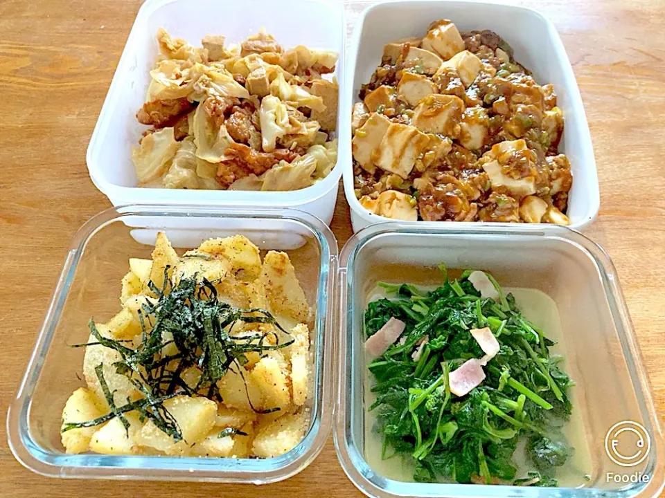 Snapdishの料理写真:作り置き（麻婆豆腐、ほうれん草とベーコン炒め、キャベツ煮、バターたらこポテト）|ピンキーさん