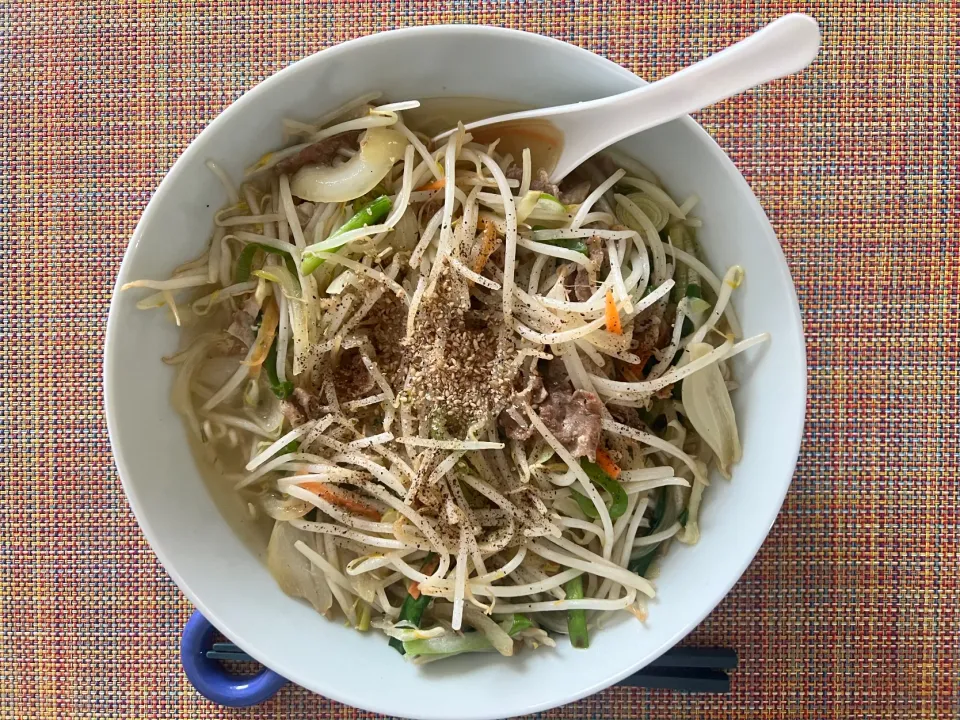 肉野菜炒塩ラーメン|kuragemarさん