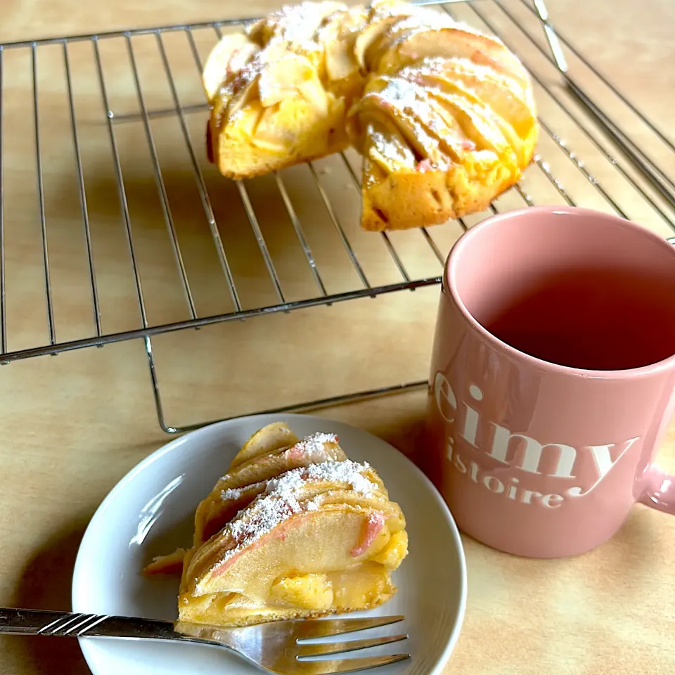 Snapdishの料理写真:アプフェルクーヘン🍎|matumotommさん