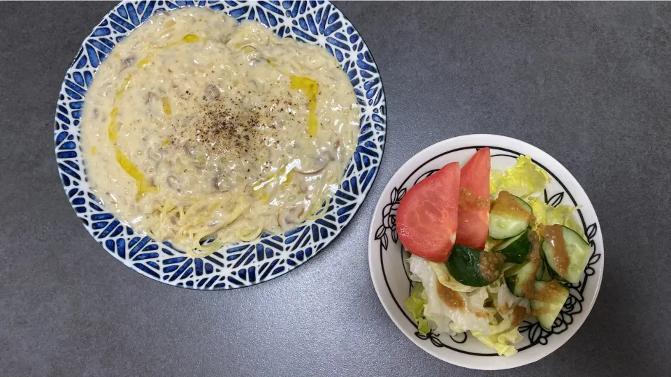 パスタとサラダご飯|ちぐけんさん