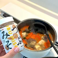 Snapdishの料理写真:こんにゃくと豆腐のお味噌汁|yuuさん