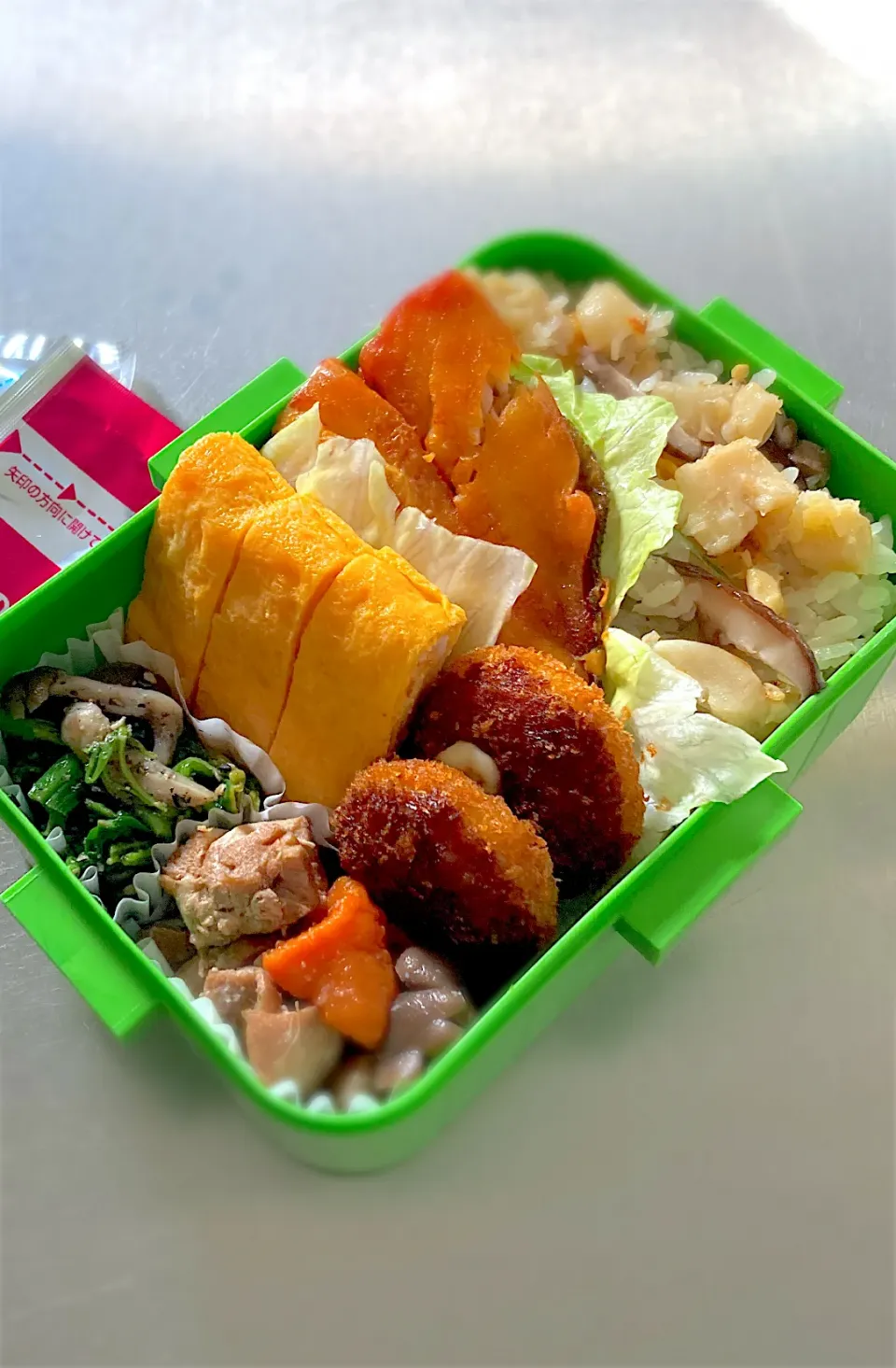 R6.4/29  𝙼𝚘𝚗.  ·͜·♡帆立の炊き込みご飯弁当👨🏻‍🍳|hamakoさん