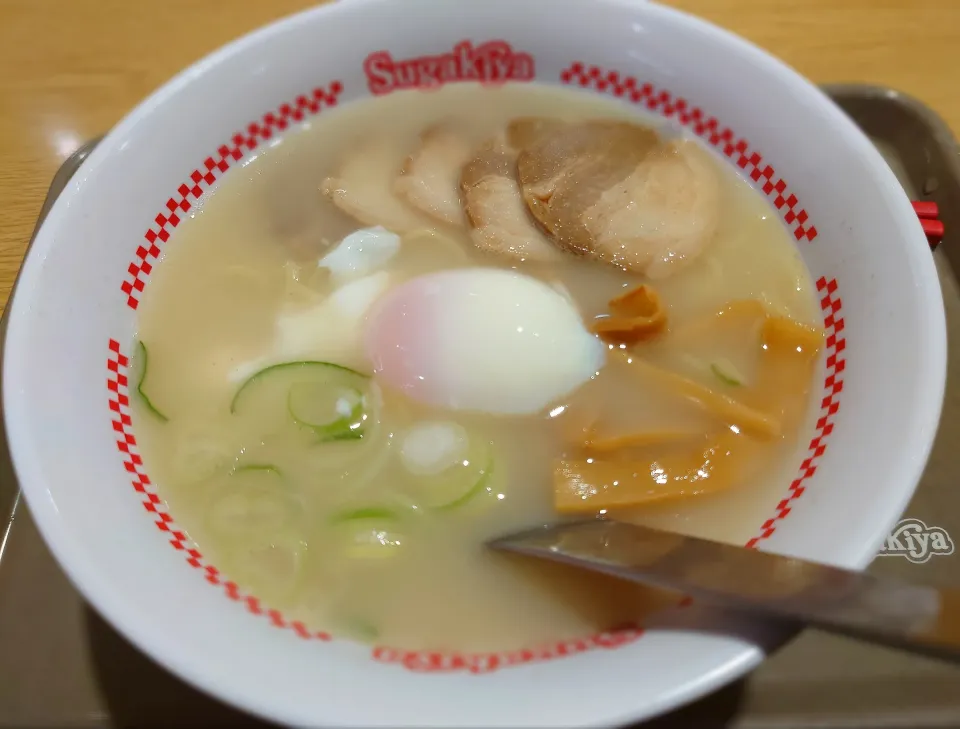 スガキヤさんの特製ラーメン|たかさん