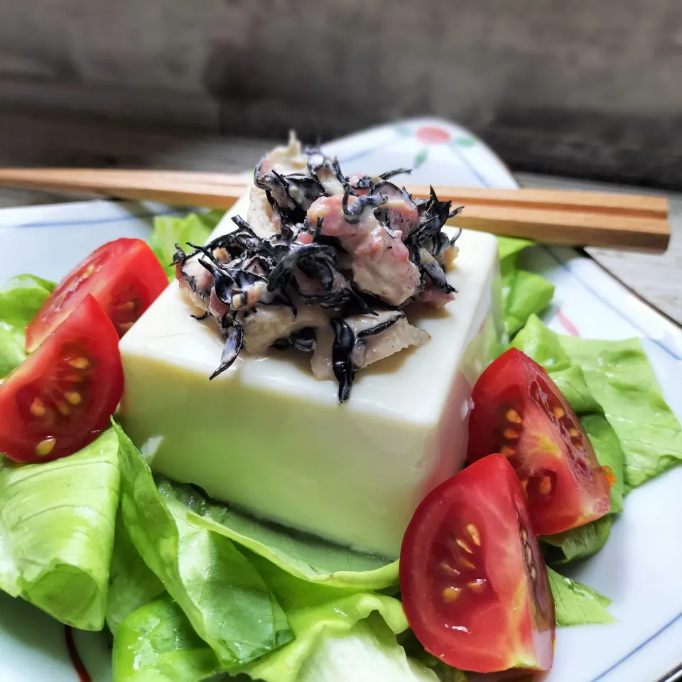 ゆーこどんさんの料理 チキンとひじきの豆腐ごまサラダ|りんこさん