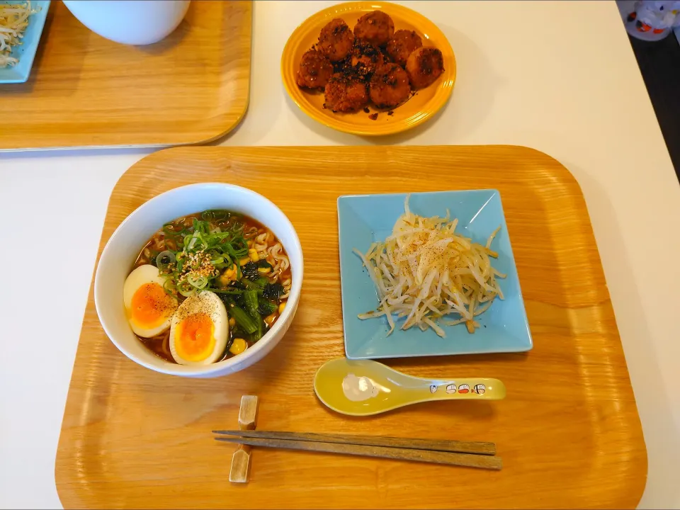 今日の夕食　チャルメラ、スパイシーからあげ、もやしナムル|pinknari🐰🌈さん