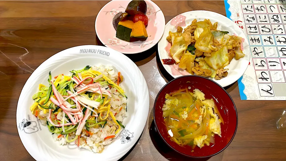 ちらし寿司　玉ねぎと人参のかき玉スープ　回鍋肉　夏野菜の煮物|おさむん17さん