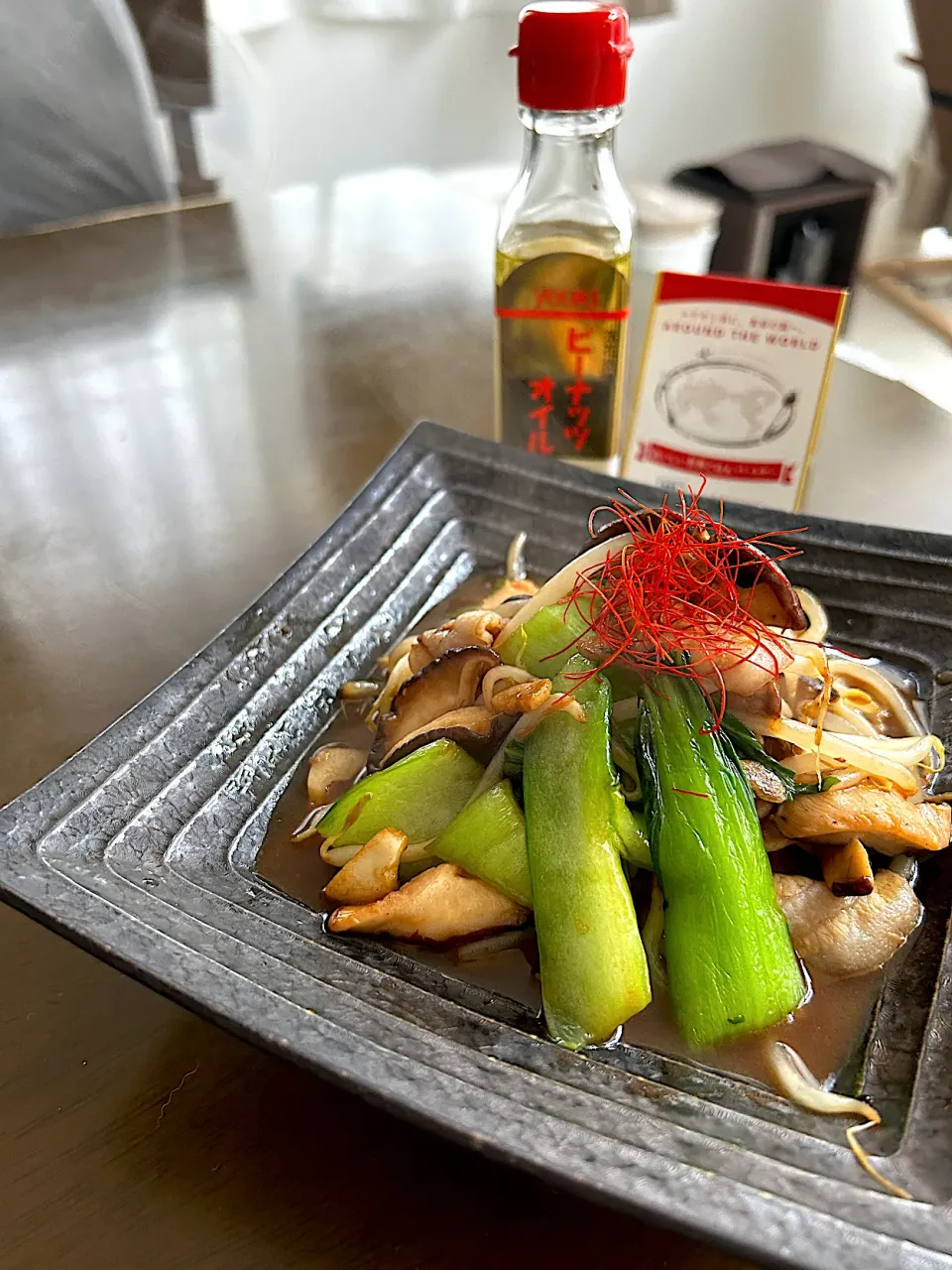 【おいしい世界ごはんパートナー】青梗菜とお野菜のピーナツ油オイスター炒め|ナガマンさん