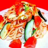 Snapdishの料理写真:トマトの冷製パスタ|食いしんぼう食楽部さん