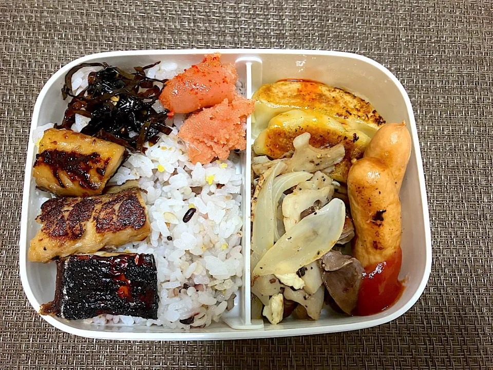 晩ご飯の詰め合わせで自分へのお弁当|侑子さん