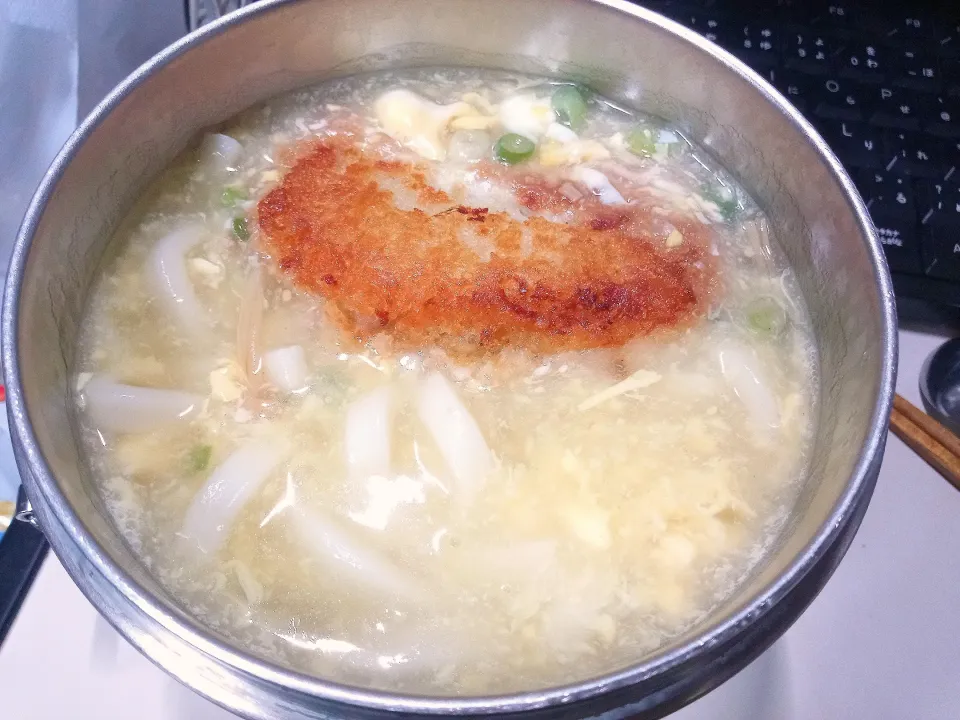 なめ茸と肉そぼろ入りとろみ付き掻き玉コロッケうどん|darkbaronさん