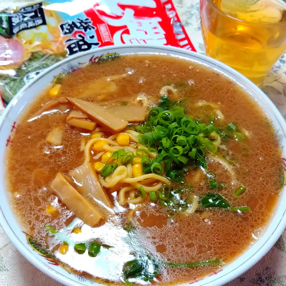 Snapdishの料理写真:山岡家ラーメン|うたかた。さん