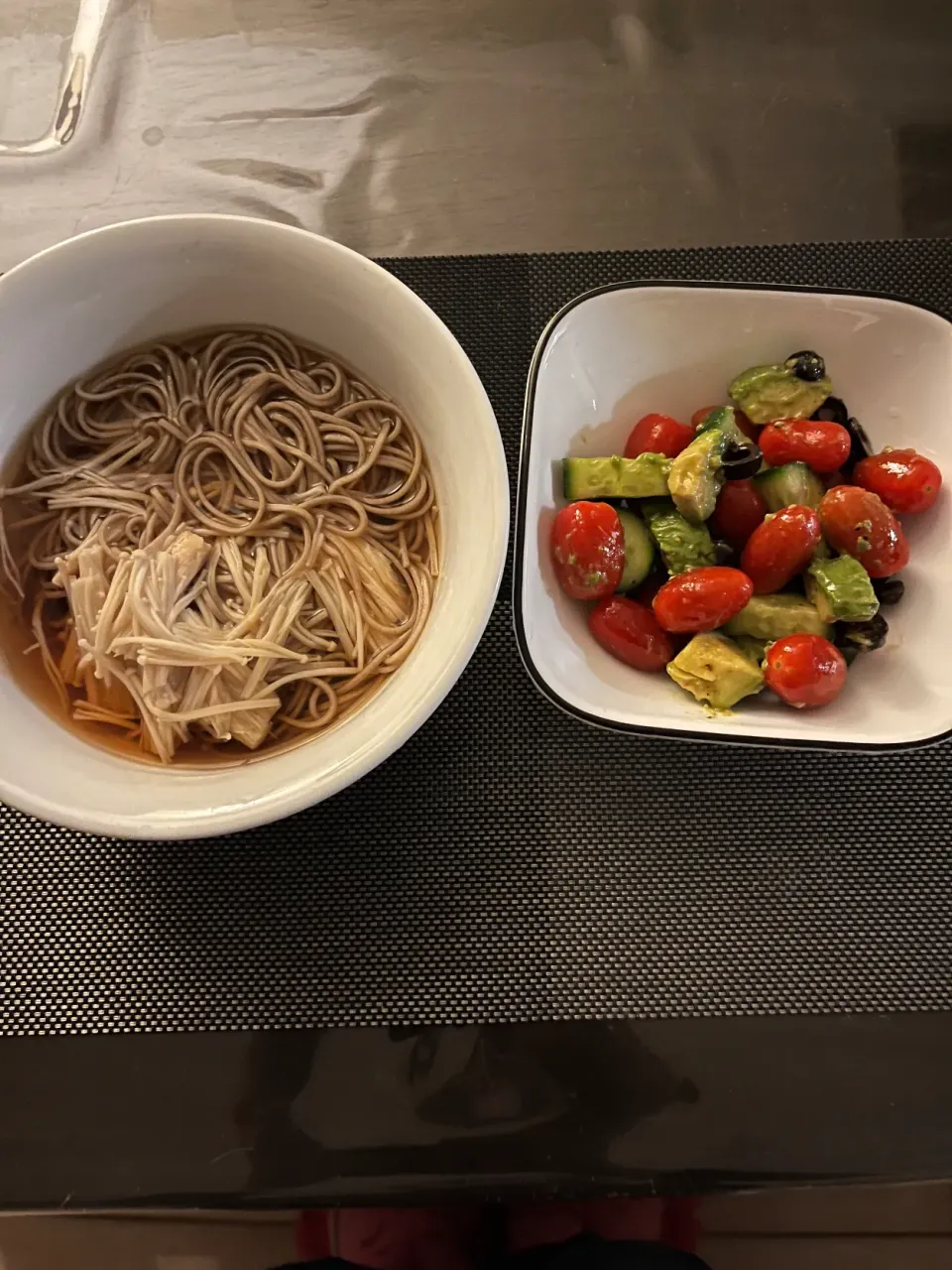 Soba🌟avocado,tomato,cucumber and olive salad|Lunaさん