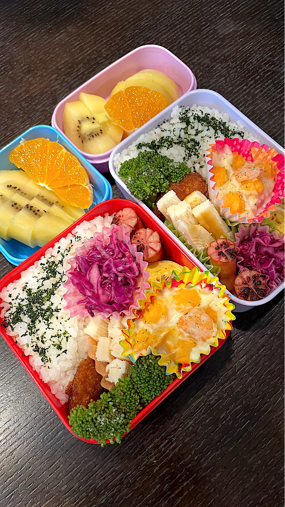 Snapdishの料理写真:焼きイカとグラタン弁当|雑草シェリーさん