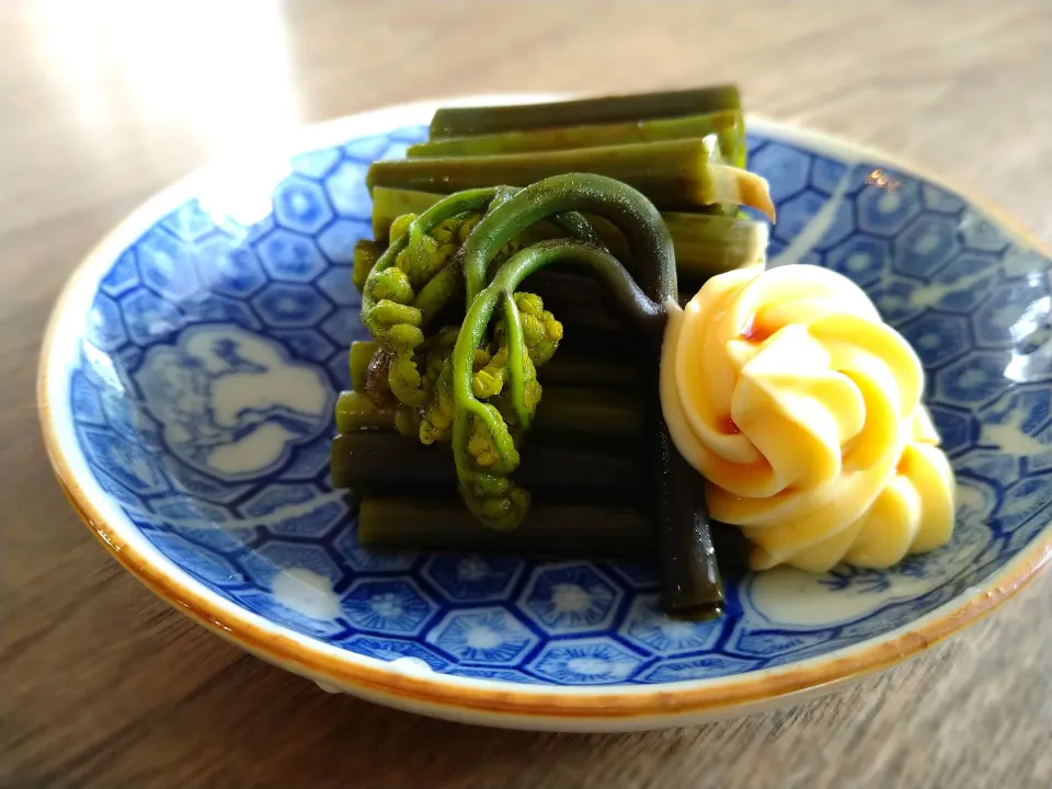 わらびのマヨ醤油|古尾谷りかこさん