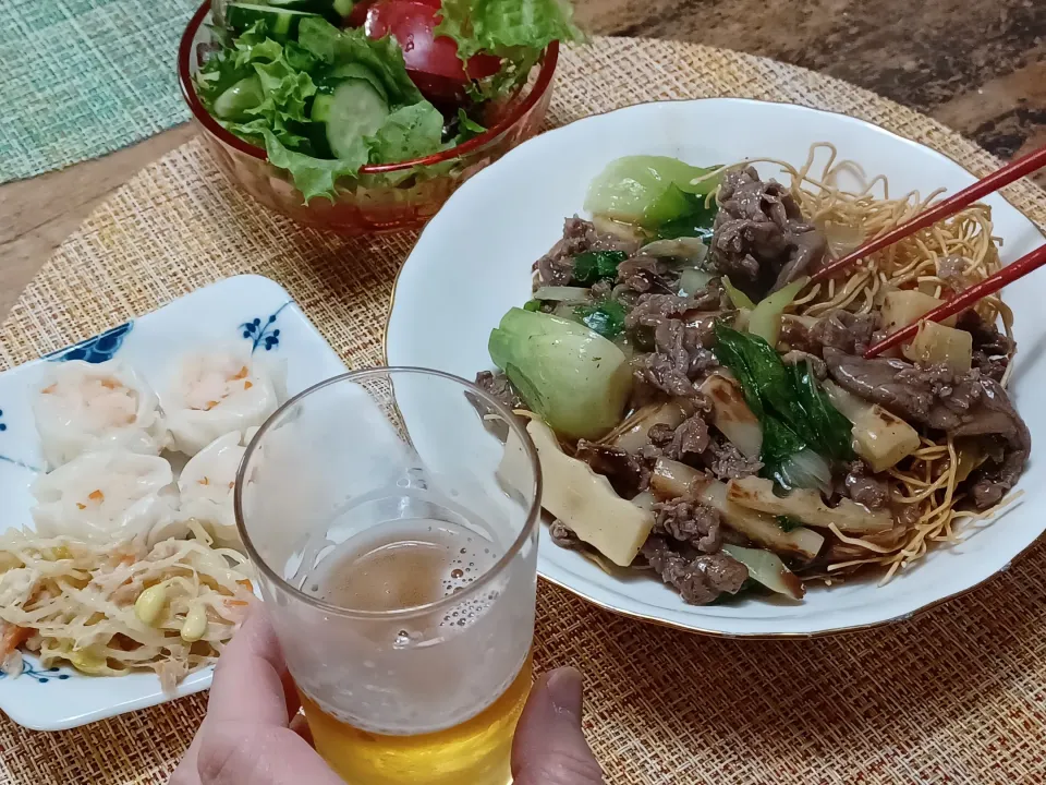 筍の胡麻油漬けと牛肉でTOPVALU細麺かた焼きそば|ぱいんてーるさん