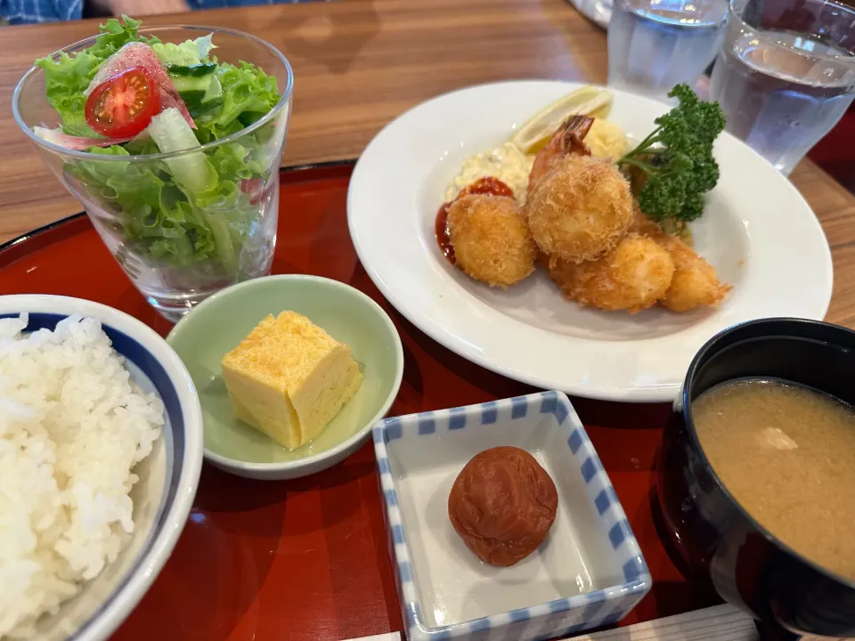 エビフライ&ホタテのクリームコロッケ定食🍤|buhizouさん