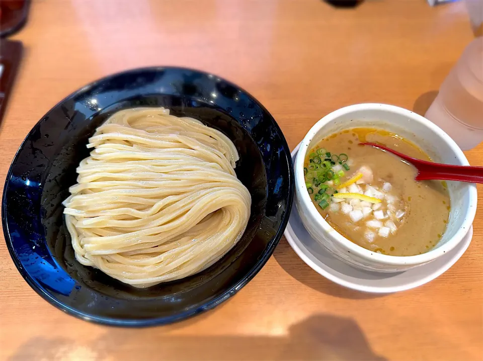 とりあえず白湯つけめん（大盛）@麺堂 稲葉 古河本店|morimi32さん