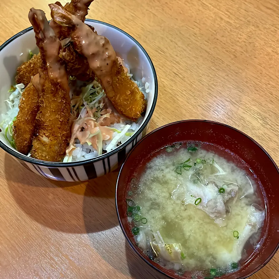 エビタワー丼|たくちゃんせんせーさん