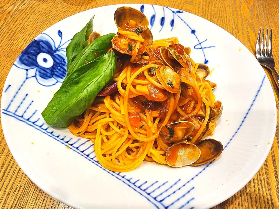 Snapdishの料理写真:Spaghetti alle Vongole in Rosso
ボンゴレ ロッソ スパゲッティ|Masahiko Aasanoさん