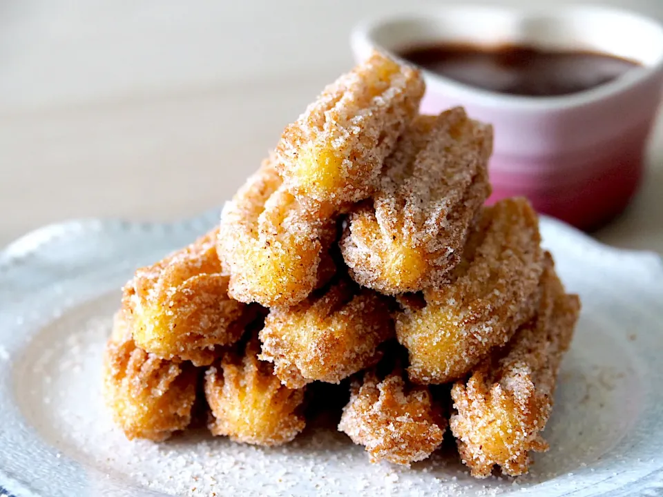 Snapdishの料理写真:Churros with hazelnut chocolate sauce|Misstyさん