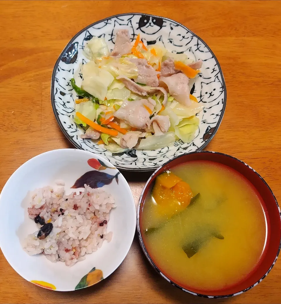 2024 0425　豚バラ塩レモン蒸し　かぼちゃとわかめのお味噌汁|いもこ。さん